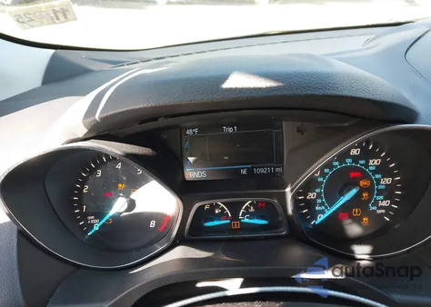 2015 Ford Escape Se z USA, uszkodzony, nr VIN 1FMCU9GX6FUA35373